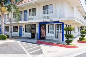 Отель Motel 6-Bakersfield, CA - Convention Center  Бейкерсфилд